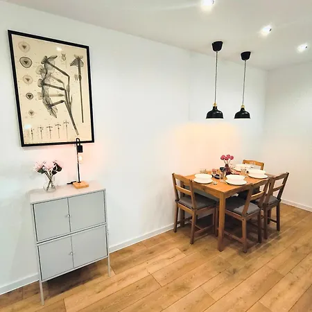 Апартаменты Sova Haus 2 Modern With Air Conditioner Near Katowice & Stadion Slaski Хожув